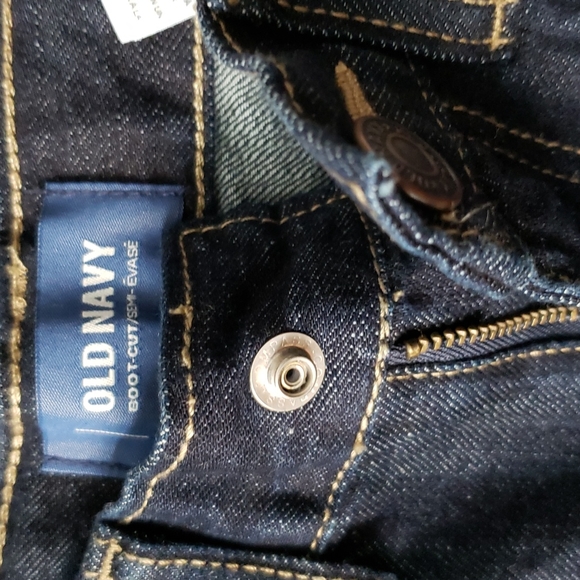 Boy's NWT 5T Old Navy Bootcut jeans - Picture 2 of 3